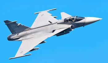 1024px-Saab JAS 39 Gripen at Kaivopuisto Air Show, June 2017 (altered) copy