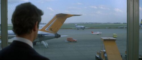 VS--WatchGold1974-FreeMoviesTubi-76’00”