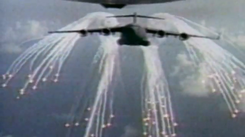 Boeing C-17 Globemaster III attacked Mayday S3E2 part2
