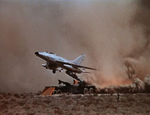 TheInvaders 18 F-100-ZLL