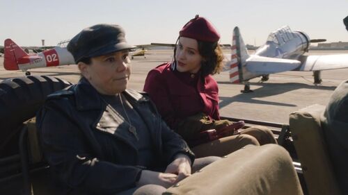 Mrsmaisel-301-029