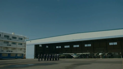 BrushUpLife Ep9-Hangar1