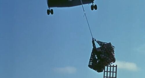 13days CH-46 slung