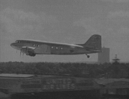  Douglas DC-3A.
