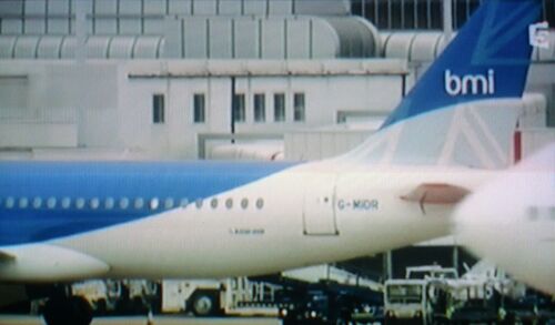 DDLC-S5E8 A320 G-MIDR CIMG7415