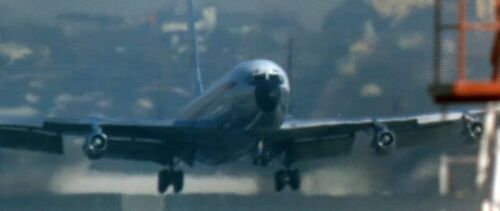 AVION BA DJ