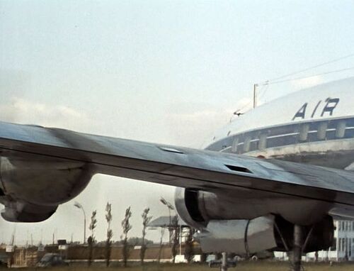 AVION AN UNPARI