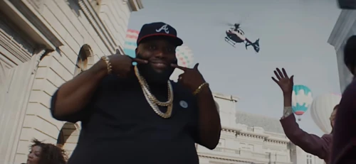 VideoScreenshot--YouTube-RunTheJewelsOohLALAfeatGregNiceDJPremierOfficialMusicVideo-2’44”