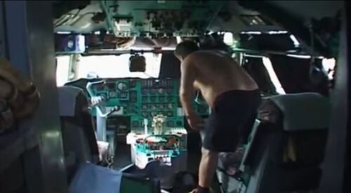DN Il-76-cockpit