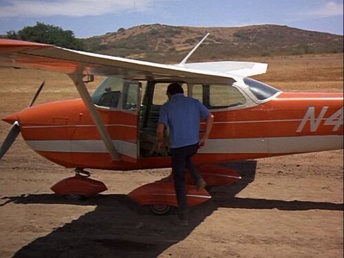 Adam12-503-vlcsnap-00114
