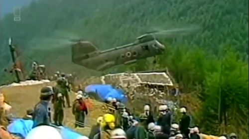 Boeing CH-47J Chinook SFD S6E6 part1