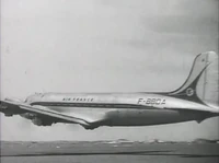 VideoScreenshot--AuxYeuxduSouvenir-1948-9’07”