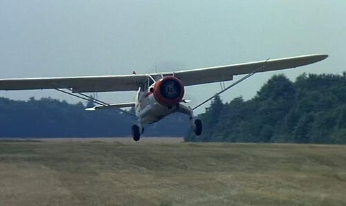 AVION 1 LADA