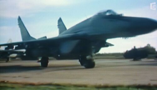 DDLC-S12E5 Mig29-67azul CIMG7430