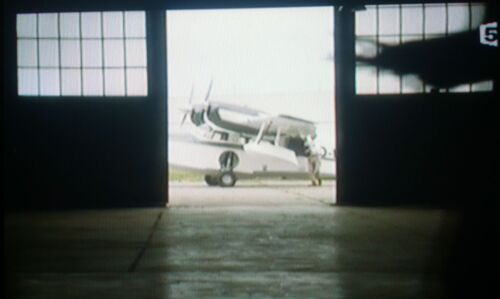 DDLC-S12E6 Grumman G-44 CIMG7455