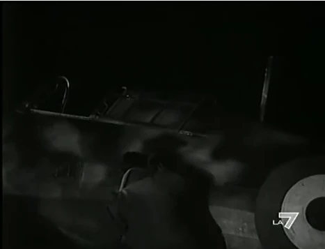 Un pilota ritorna Movie Plane Database Wiki Fandom