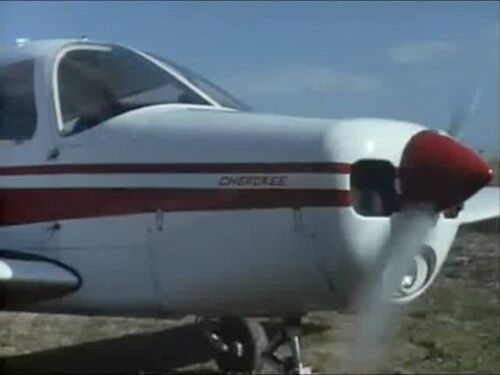 NihonC E18 Piper-Cherokee