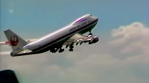 Reg. JA8119 Boeing 747-SR46 of  portraying 123.