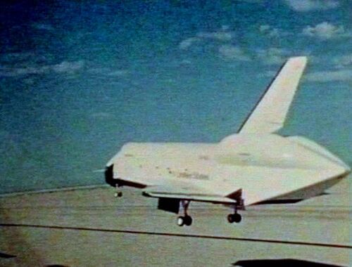  Rockwell Space Shuttle Columbia OV-102.