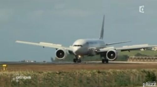 RGEN Boeing 777-328-ER