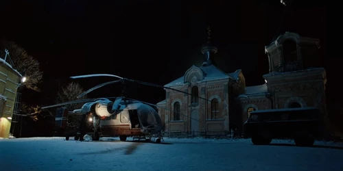 Screenshotter--StrangerThingsE9ChapterNineThePiggyback-16’04”