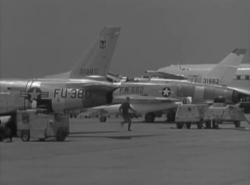 TwZ-1-18 F-86 F-100