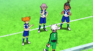 Minaho, Manabe and Tetsukado congratulating Ibuki on making a hissatsu.