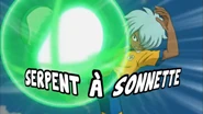 ATLASSerpent à Sonnette.png (1,48 Mio) Michael effectuant sa Supertechnique de tir, le Serpent à Sonnette