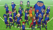 L'équipe Inazuma Japan, telle qu'on la voit dans le générique d'ouverture d'Inazuma Eleven Orion