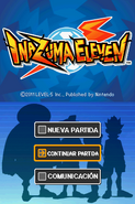 Pantalla de título en la versión europea en español (Nintendo DS)