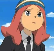 Victoria con l'uniforme dei Secret Service