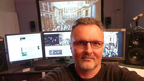 Editor Lee Smith, winner of the award for Best Film Editing award