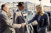 Brody w Wenecji witający się z Elsą Schneider