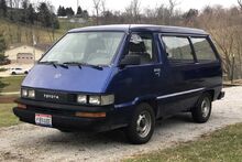 1988 Toyota Tarago RV van 