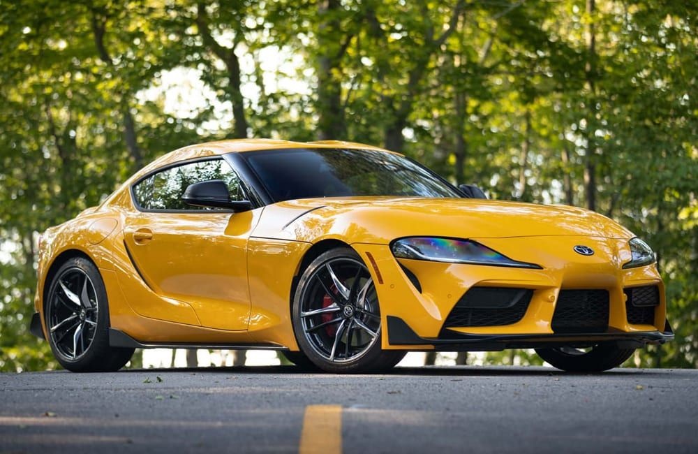 Toyota gr Supra 2020 желтая