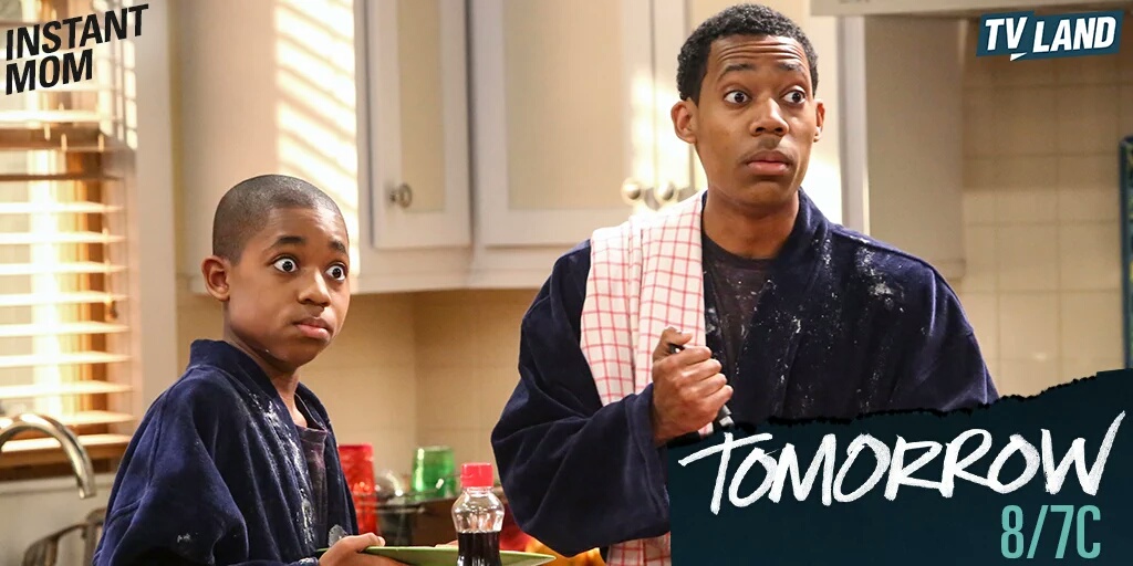 tyler james williams little brother on instant mom