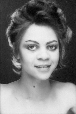 Lillian holmes