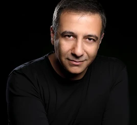 Álex Panayí
