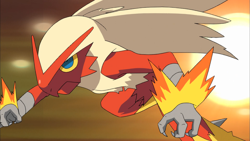 Amazon.com: Pokémon Blaziken Battle Feature Figure - 4.5