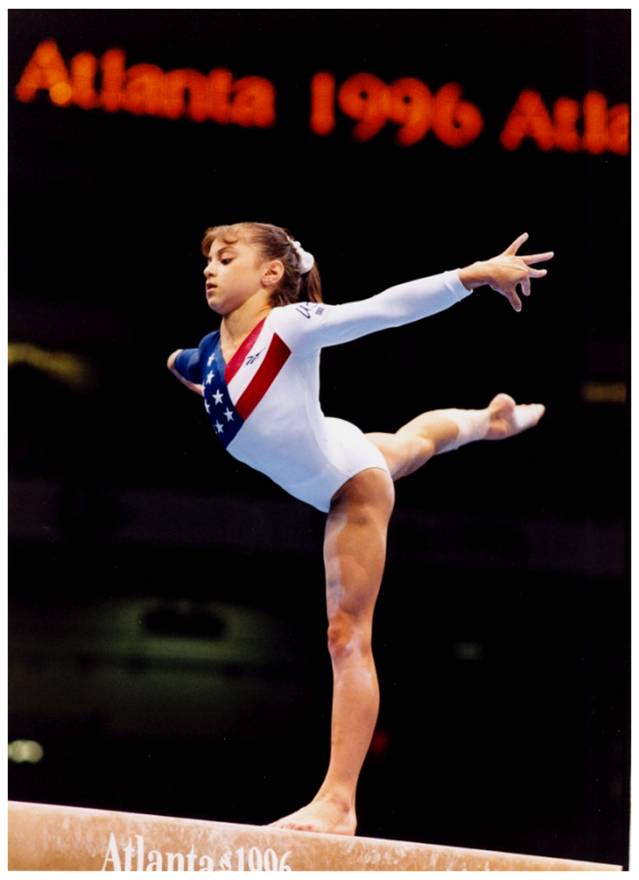 Gallery Dominique Moceanu Gymnastics Wiki Fandom