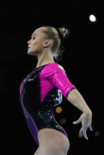 Melnikova in the all-around at the 2019 World Championships