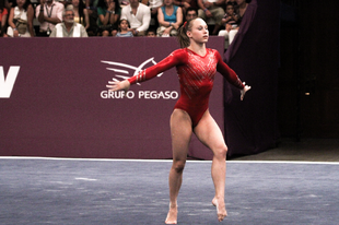 Dowell on day two of the 2012 Mexico Open