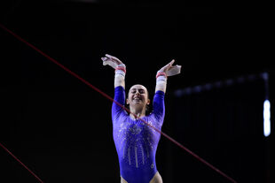 Onyshko in the event finals at the 2018 International Gymnix