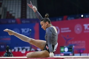Fenton in the all-around at the 2023 European Championships