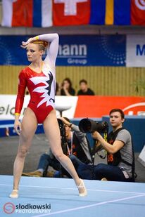 Pihan-Kulesza in the floor exercise final at the 2014 Cottbus World Cup