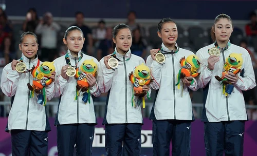 Team Bronze Medalists: Japan (from left: Nakamura Yumika, Yumoto Yurika, Hanawa Soyoka, Nakaji Shiho, Uchiyama Yuki)