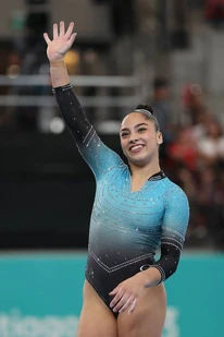 Soares in the floor exercise final at the 2023 Pan American Games