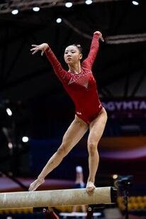 Eaker in the balance beam final at the 2018 World Championships