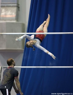 Simakova in the uneven bars final at the 2019 Russian Championships