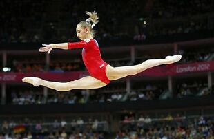 Viktoria Komova (RUS) in the balance beam final